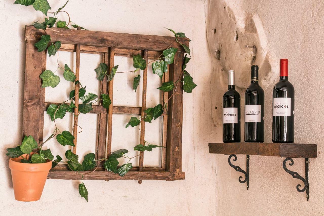 Casas La Muralla De Bodegas Marcos Penafiel Exterior photo